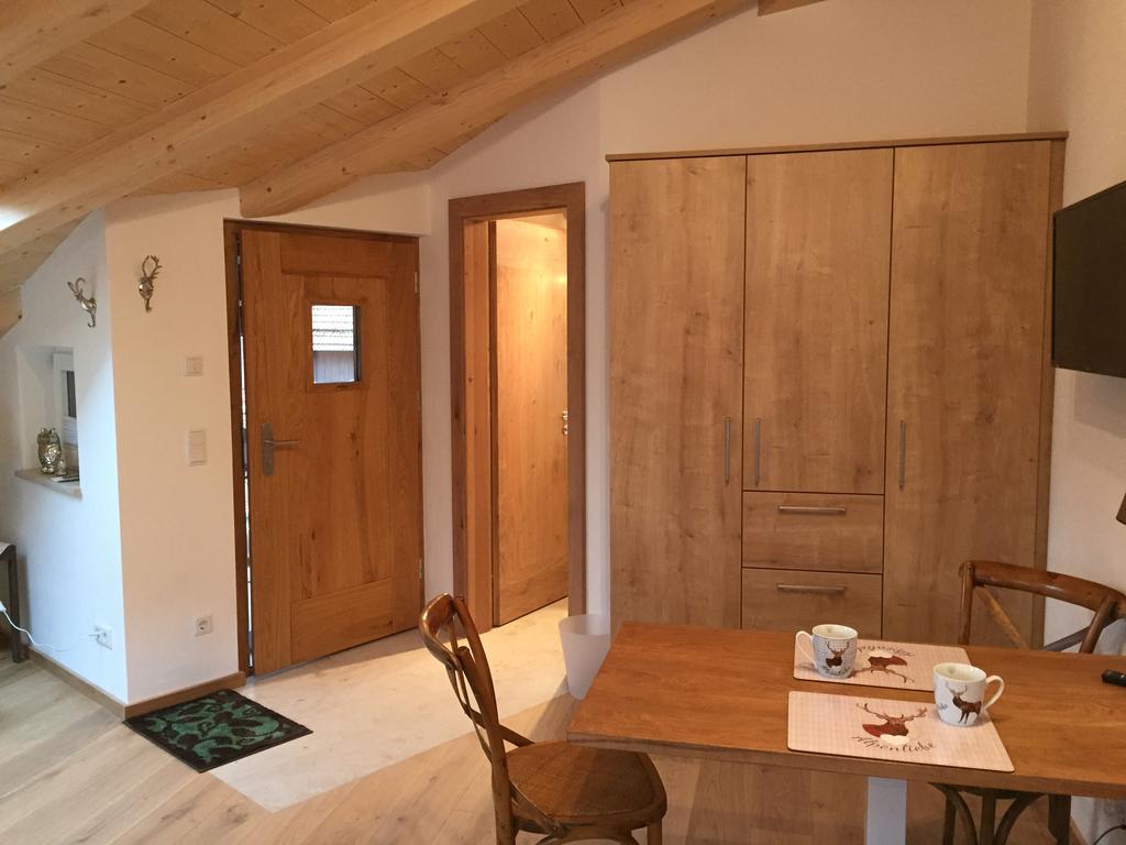 Ferienwohnung Ostermair Apartment Gudiberg Garmisch-Partenkirchen Quarto foto